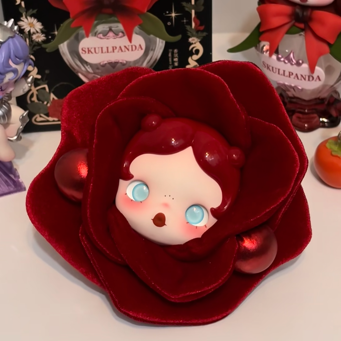【T】SKULLPANDA Petals In Four Acts Series Earphone Bag