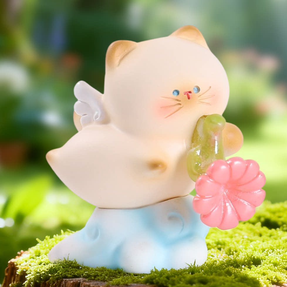 A lively kitten#NewFigure #DeskFigure  #Pocket Sized Figurine