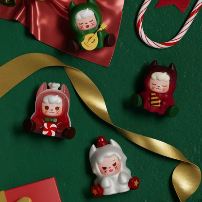 Trains Coming and Going on Christmas Eve#beans#collectibles#blindbox