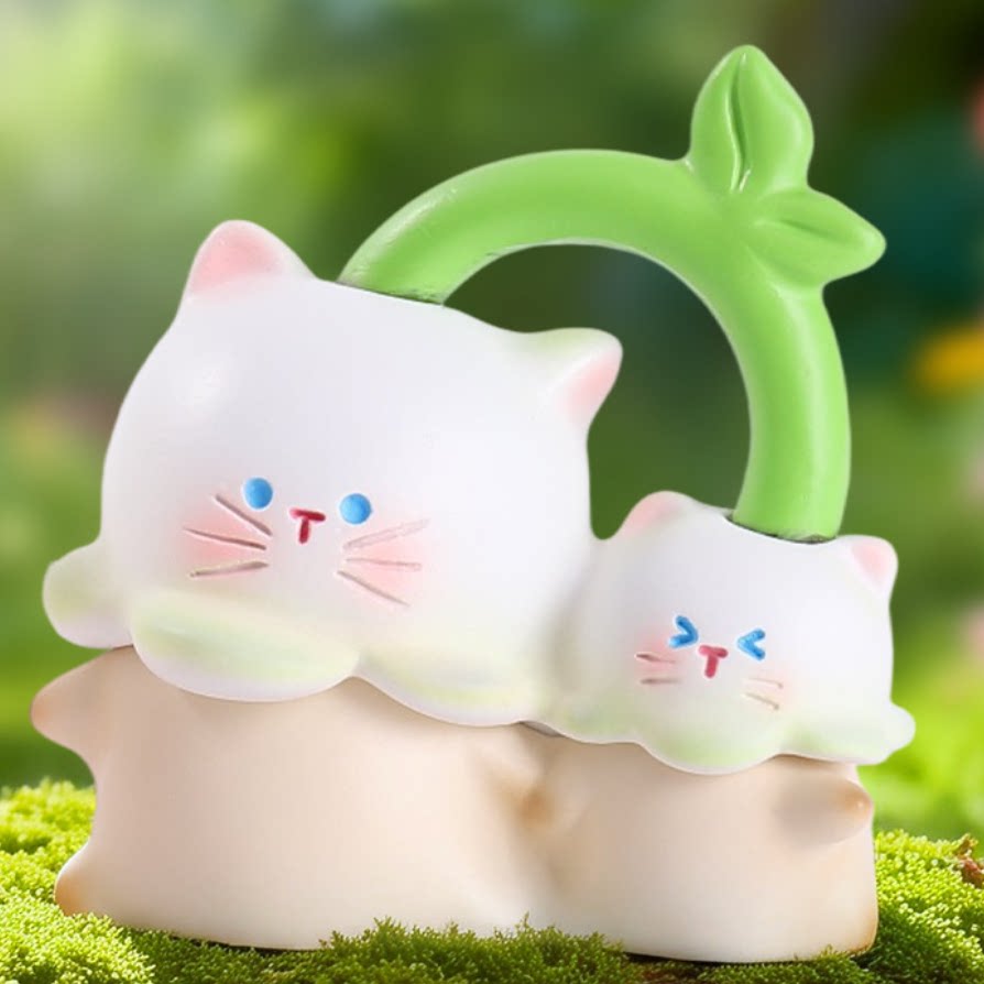 A lively kitten#NewFigure #DeskFigure  #Pocket Sized Figurine