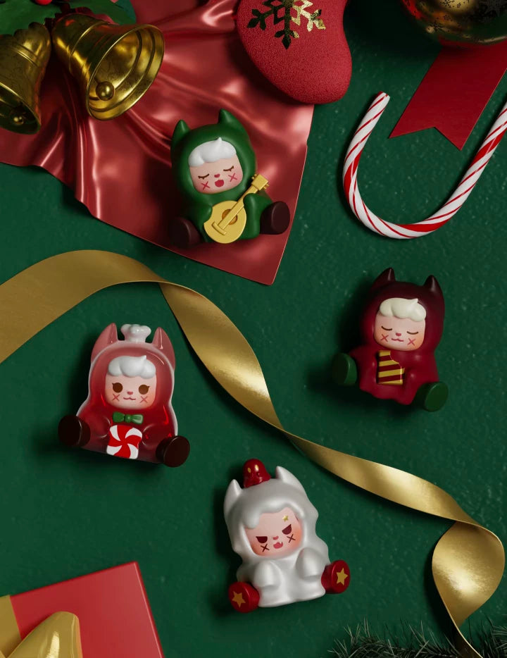Trains Coming and Going on Christmas Eve#beans#collectibles#blindbox