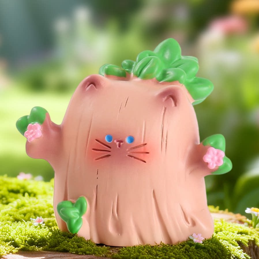 A lively kitten#NewFigure #DeskFigure  #Pocket Sized Figurine