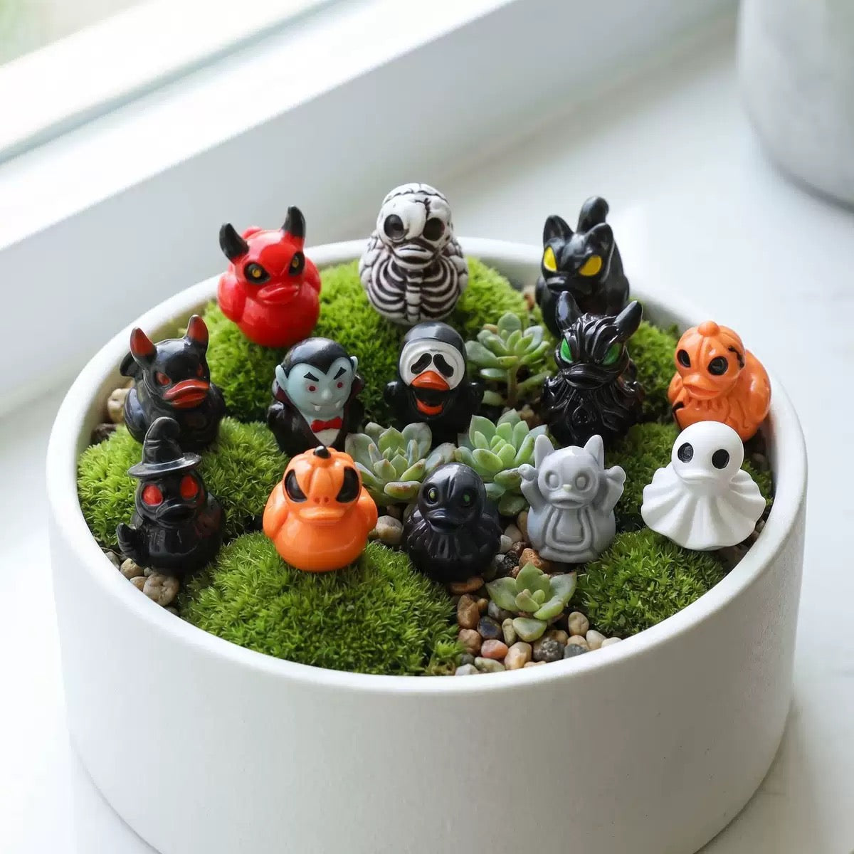 Colorful Glow In Dark Ghost Mini Statues, Spooky Halloween Mini Duck Ornaments, Micro Landscape Table Decor